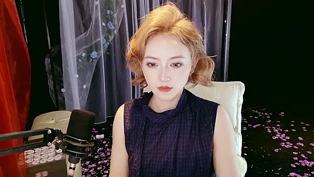 Unique Mia online show from May 2026 04:06:02 AM