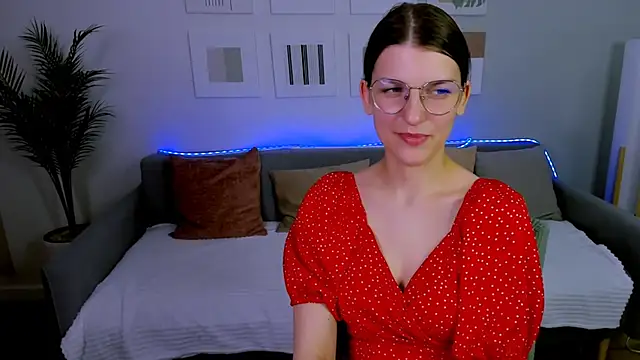 AnnaThorne online show from April 2026 10:06:01 AM