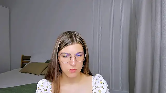 AnnaThorne online show from May 2026 03:24:02 AM