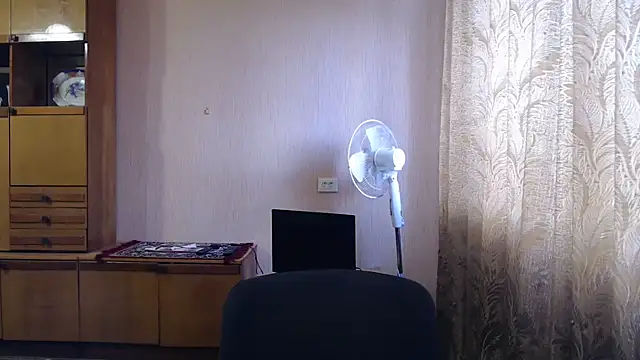 AlinaxJames online show from May 2026 06:51:02 AM