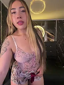 ManuelaVlez online show from April 2026 02:51:02 AM