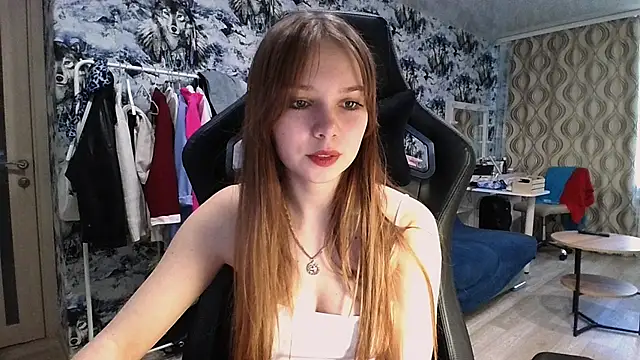 Snapshot of Princess_Mira chatting on August 2026 02:52:02 PM Princess Mira online show from August 2026 02:52:02 PM
