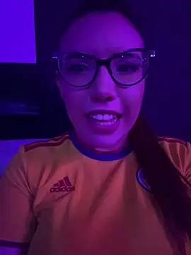 AliceMtz online show from June 2026 01:17:02 AM