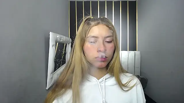 nancy blonde online show from May 2026 01:10:02 PM