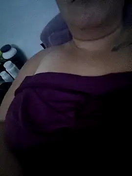 mamisamors online show from April 2026 10:22:01 PM