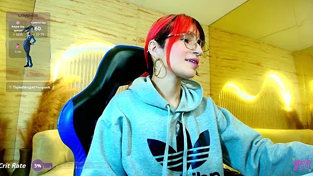 Moon Red r online show from May 2026 01:16:02 PM