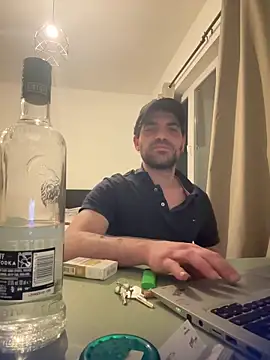 andreadgllll online show from April 2026 12:12:01 AM