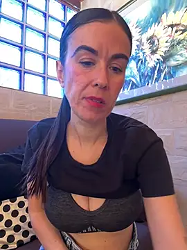 Snapshot of dulceflor25 chatting on April 2026 11:57:01 AM dulceflor25 online show from April 2026 11:57:01 AM
