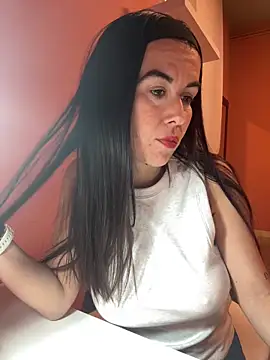 Snapshot of dulceflor25 chatting on May 2026 06:04:02 PM dulceflor25 online show from May 2026 06:04:02 PM