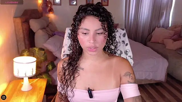 Marivimichel s online show from June 2026 04:40:01 PM