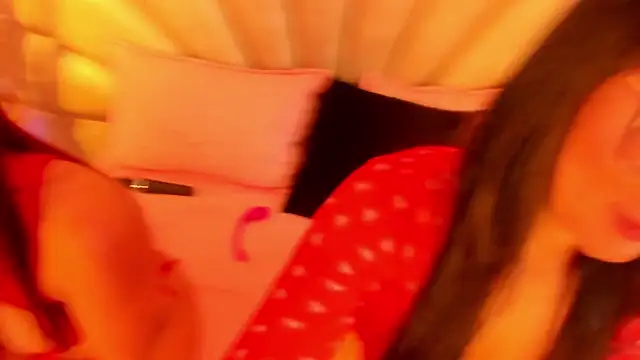 SiennaMoore online show from June 2026 12:50:02 PM