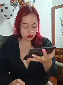 Snapshot of Amaranta-Luque chatting on June 2026 04:22:01 PM Amaranta-Luque online show from June 2026 04:22:01 PM