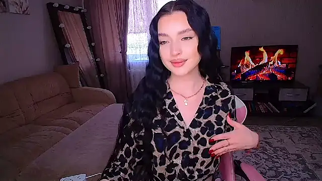 yoursLina online show from June 2026 08:16:02 AM