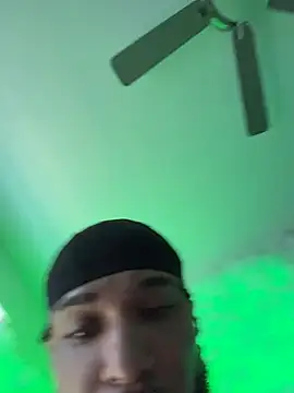 savagemomo online show from July 2026 04:01:02 PM