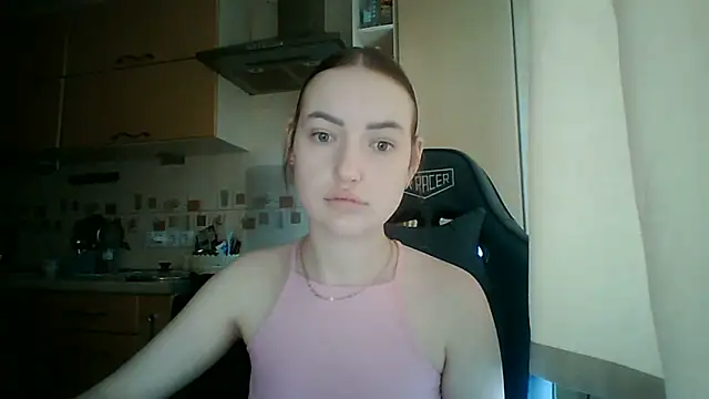 Lisanta online show from May 2026 12:25:02 PM