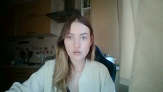 Lisanta online show from May 2026 03:53:02 PM
