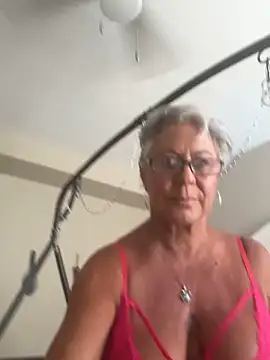 SilverRain  online show from April 2026 03:02:01 PM