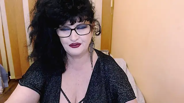 Snapshot of QuuenOfSin chatting on December 2024 06:37:01 PM QuuenOfSin online show from December 2024 06:37:01 PM