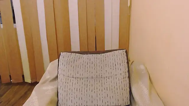 Snapshot of QuuenOfSin chatting on March 2025 08:32:02 PM QuuenOfSin online show from March 2025 08:32:02 PM