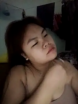 Truxcy1 online show from May 2026 01:36:01 AM