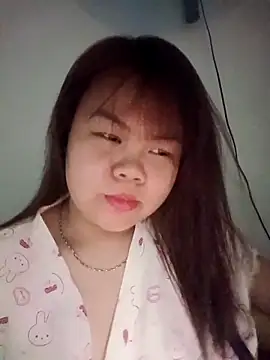Truxcy1 online show from May 2026 12:43:02 PM