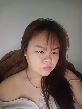 Truxcy1 online show from May 2026 06:09:01 AM