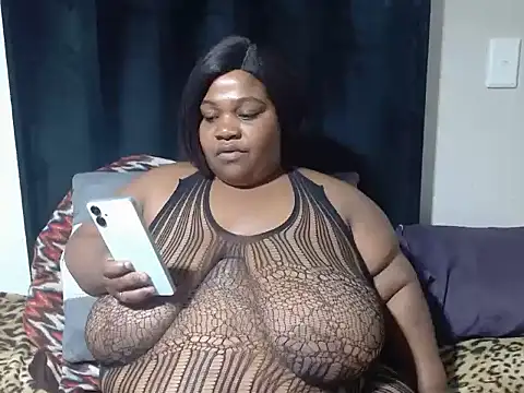 BBWMIDGET40 online show from April 2026 04:26:01 PM