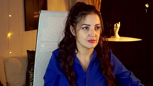 AureliaVane online show from May 2026 06:35:02 PM