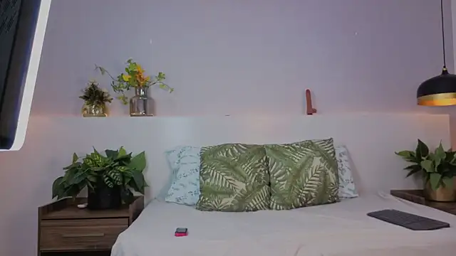 lily obsession online show from May 2026 12:54:02 PM