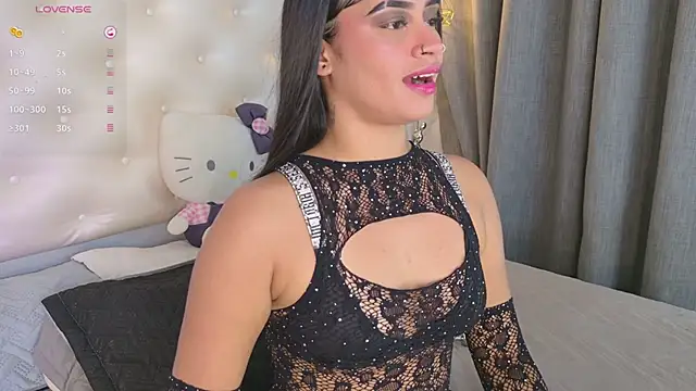 Snapshot of scarleettdoll chatting on May 2026 11:45:01 PM scarleettdoll online show from May 2026 11:45:01 PM