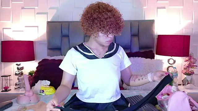 Snapshot of KeiryGinger chatting on June 2026 03:27:02 AM KeiryGinger online show from June 2026 03:27:02 AM