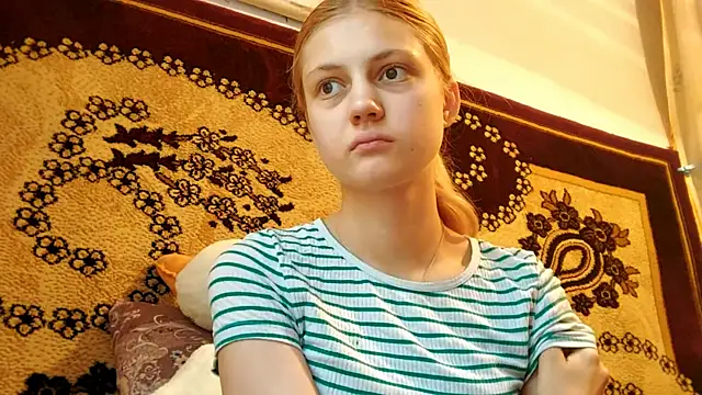 LunaLaday online show from July 2026 02:40:02 AM