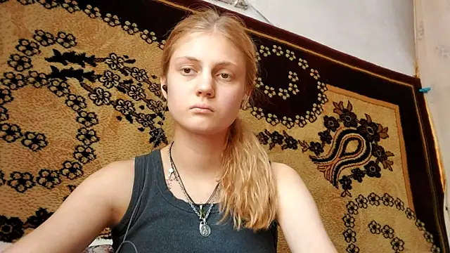 LunaLaday online show from July 2026 05:00:02 AM