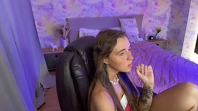 Tiana Belle online show from July 2026 01:07:01 AM