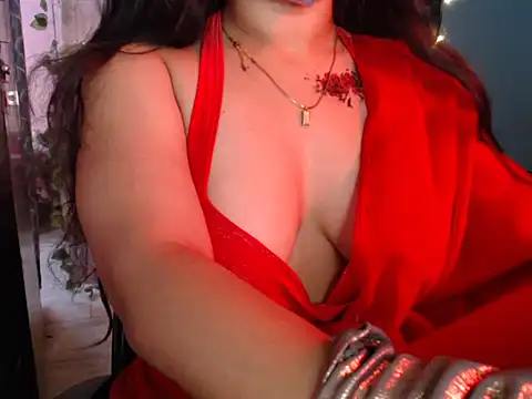 Myra Luxe online show from May 2026 03:01:02 AM