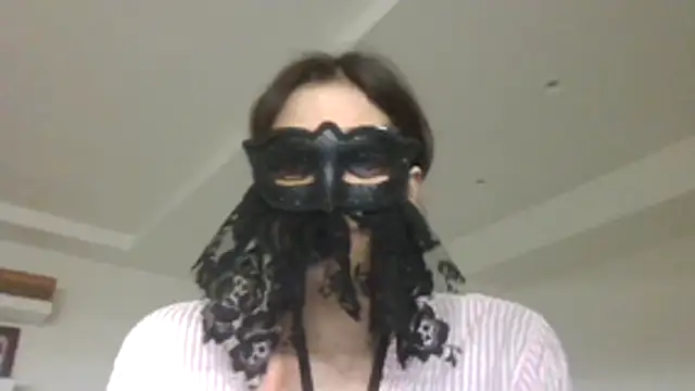 HelenTiAscolta online show from April 2026 06:36:02 PM