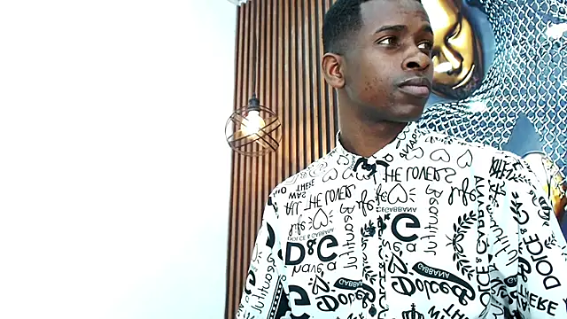 Stickraimon online show from April 2026 04:42:02 PM