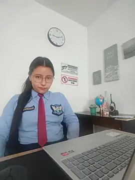 Snapshot of Queen_linda1 chatting on May 2026 02:12:01 PM Queen linda1 online show from May 2026 02:12:01 PM