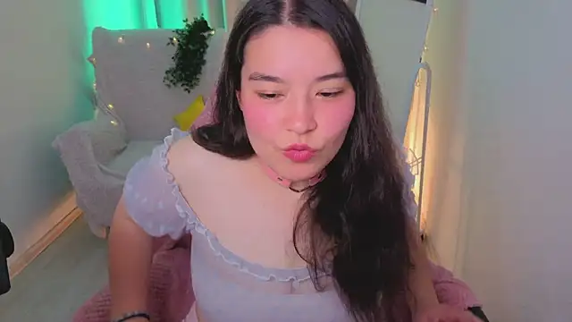 MomoRins online show from July 2026 10:04:01 PM
