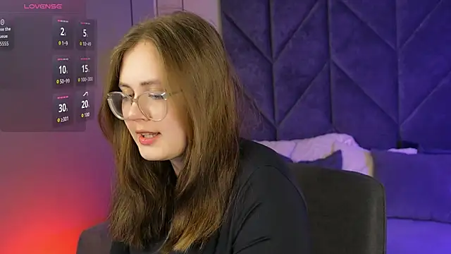 peachynoxxx online show from April 2026 02:29:01 PM