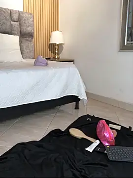 alkivamoon online show from May 2026 09:01:02 PM