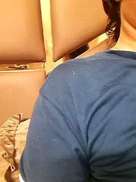 Riya564 online show from April 2026 08:34:01 PM