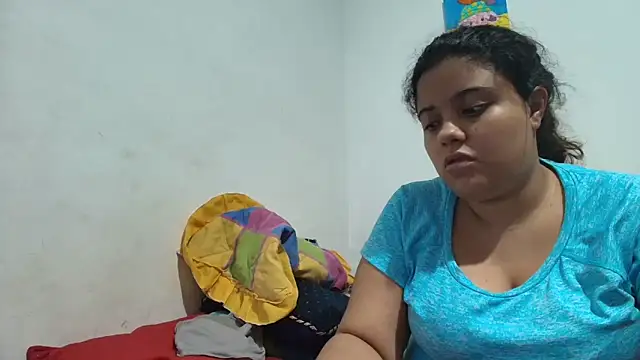 Snapshot of EliVanegas chatting on June 2026 01:19:02 AM EliVanegas online show from June 2026 01:19:02 AM