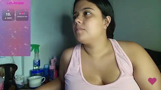 Snapshot of EliVanegas chatting on June 2026 12:22:01 PM EliVanegas online show from June 2026 12:22:01 PM