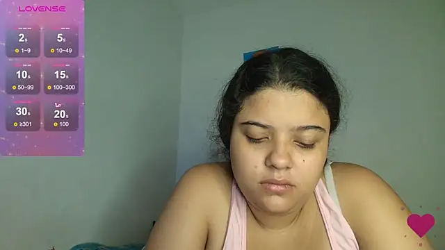 Snapshot of EliVanegas chatting on June 2026 10:05:02 PM EliVanegas online show from June 2026 10:05:02 PM