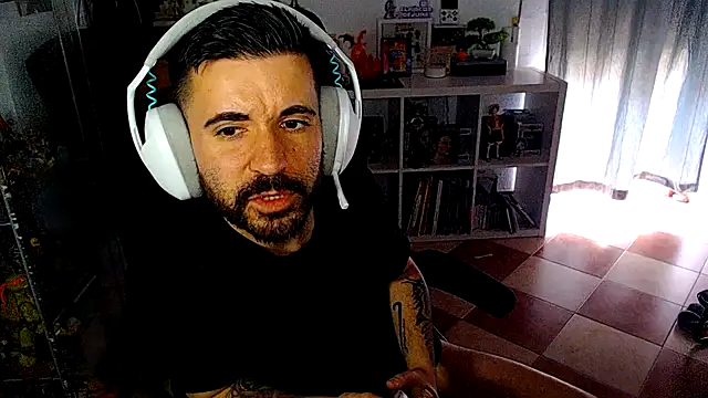 chiquitoconsecreto online show from April 2026 07:33:02 AM