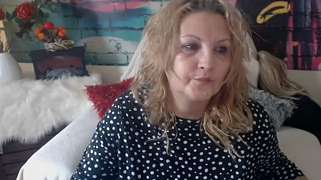 Divineblond online show from March 2025 08:19:02 AM