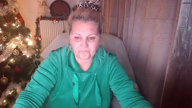 Divineblond online show from November 2025 06:56:02 PM