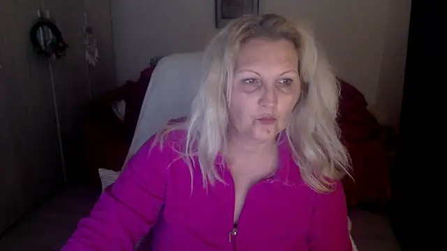 Divineblond online show from March 2026 08:58:02 PM