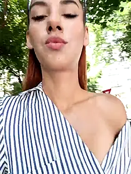 Snapshot of bebeluna001 chatting on June 2026 10:10:02 AM bebeluna001 online show from June 2026 10:10:02 AM